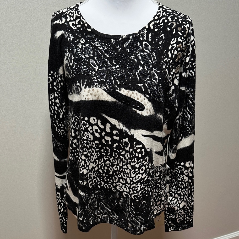 Pierri New York Black and Cream Patterned Blouse